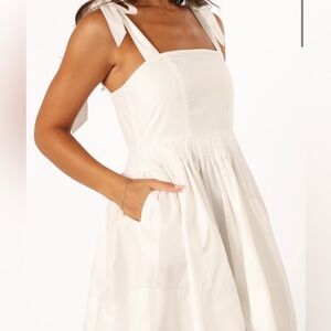 Petal & Pup Clea mini tie dress size 2